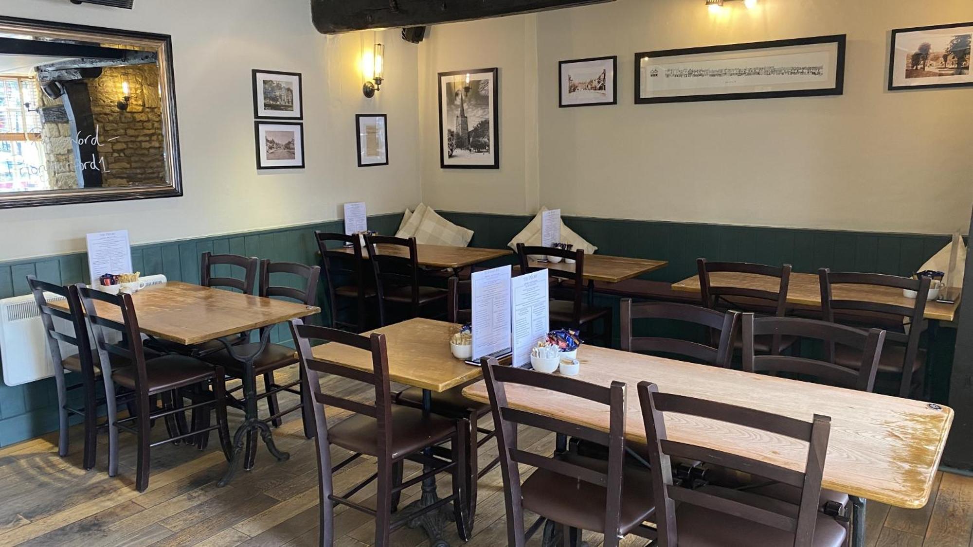 Priory Tearooms Burford With Rooms エクステリア 写真