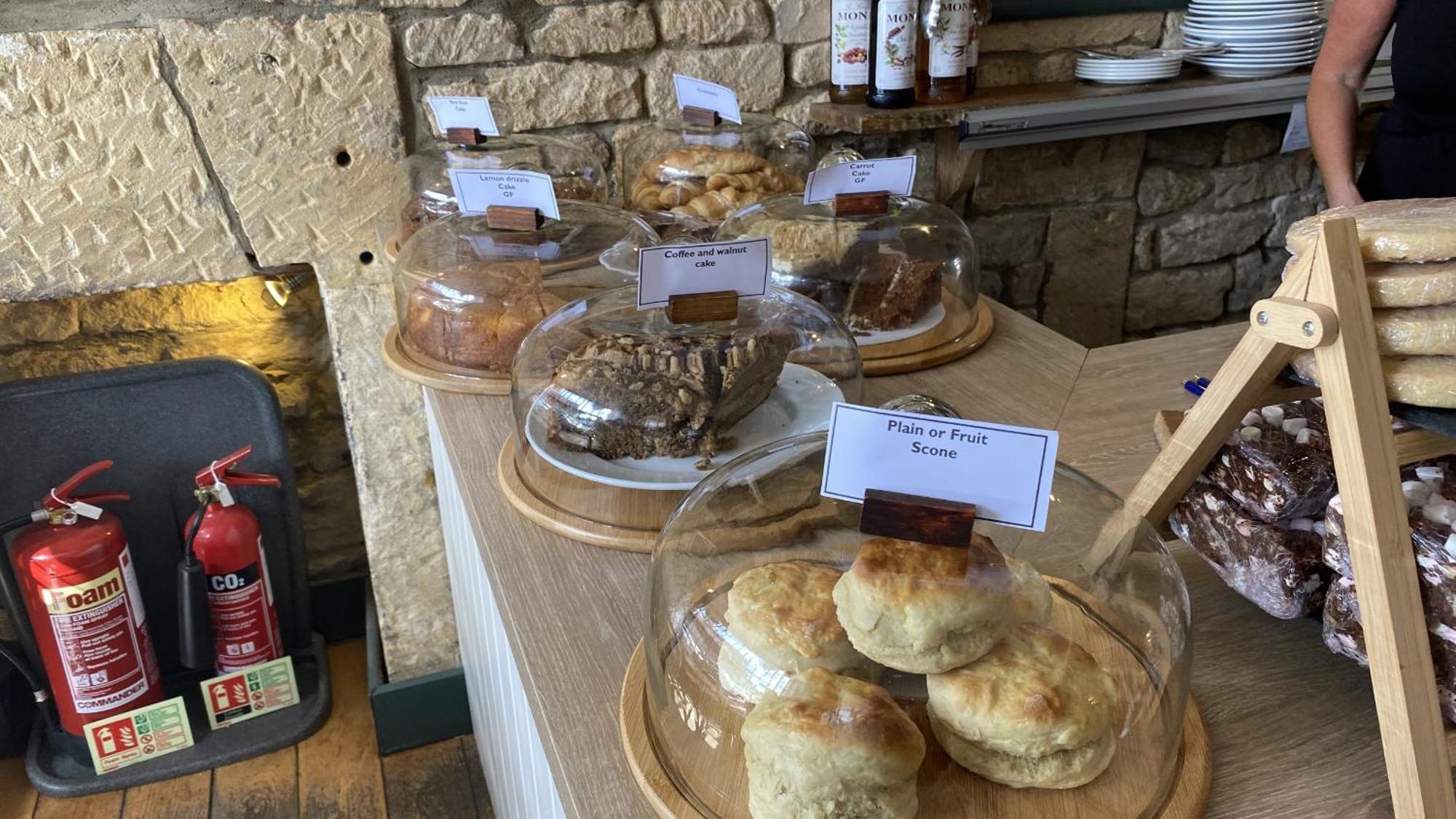 Priory Tearooms Burford With Rooms エクステリア 写真