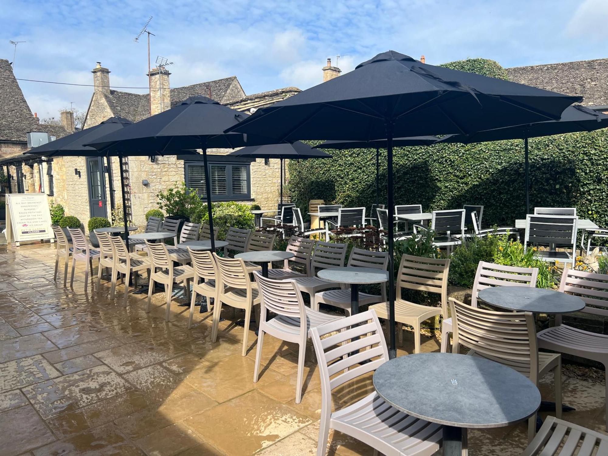 Priory Tearooms Burford With Rooms エクステリア 写真