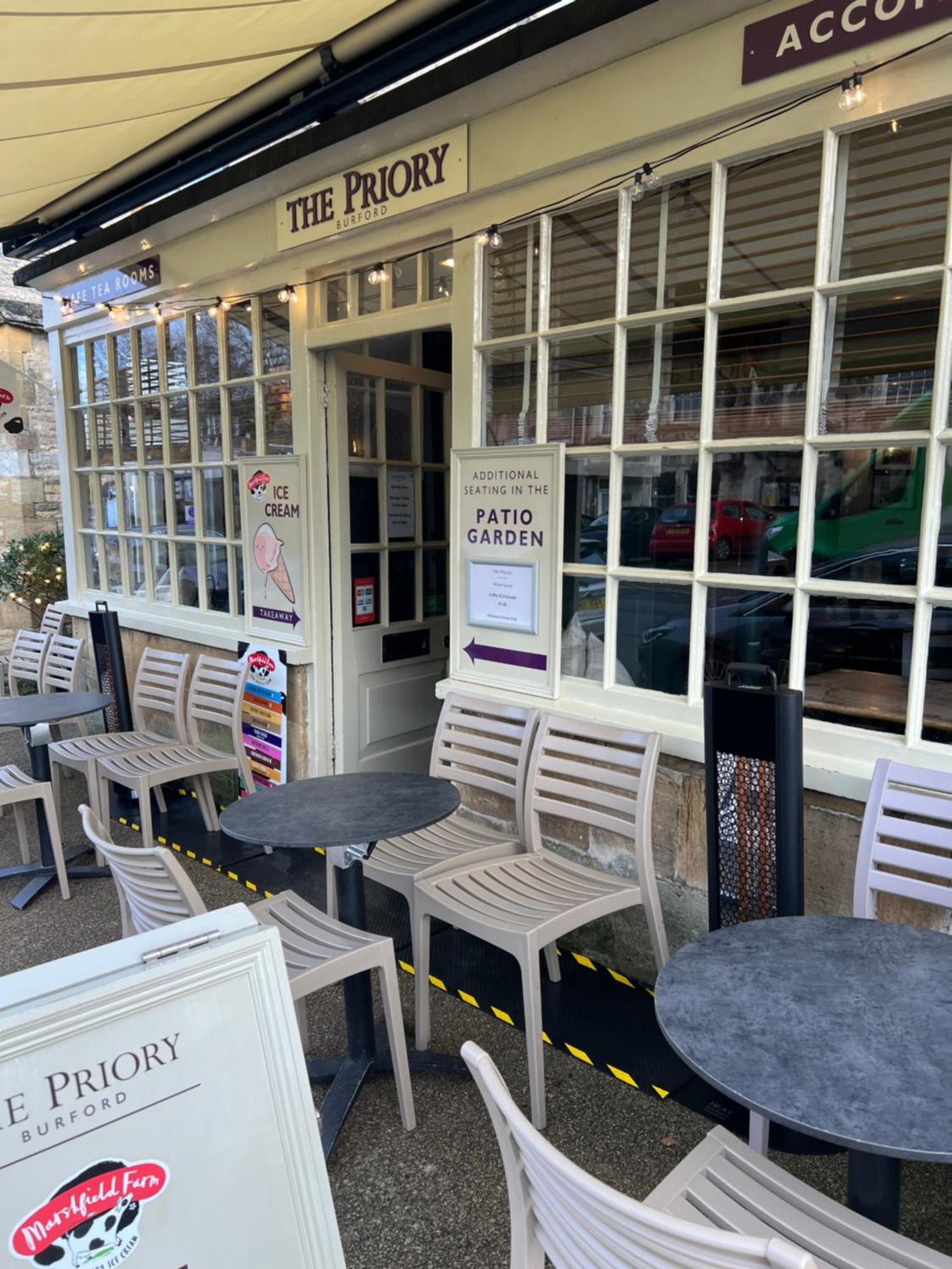 Priory Tearooms Burford With Rooms エクステリア 写真